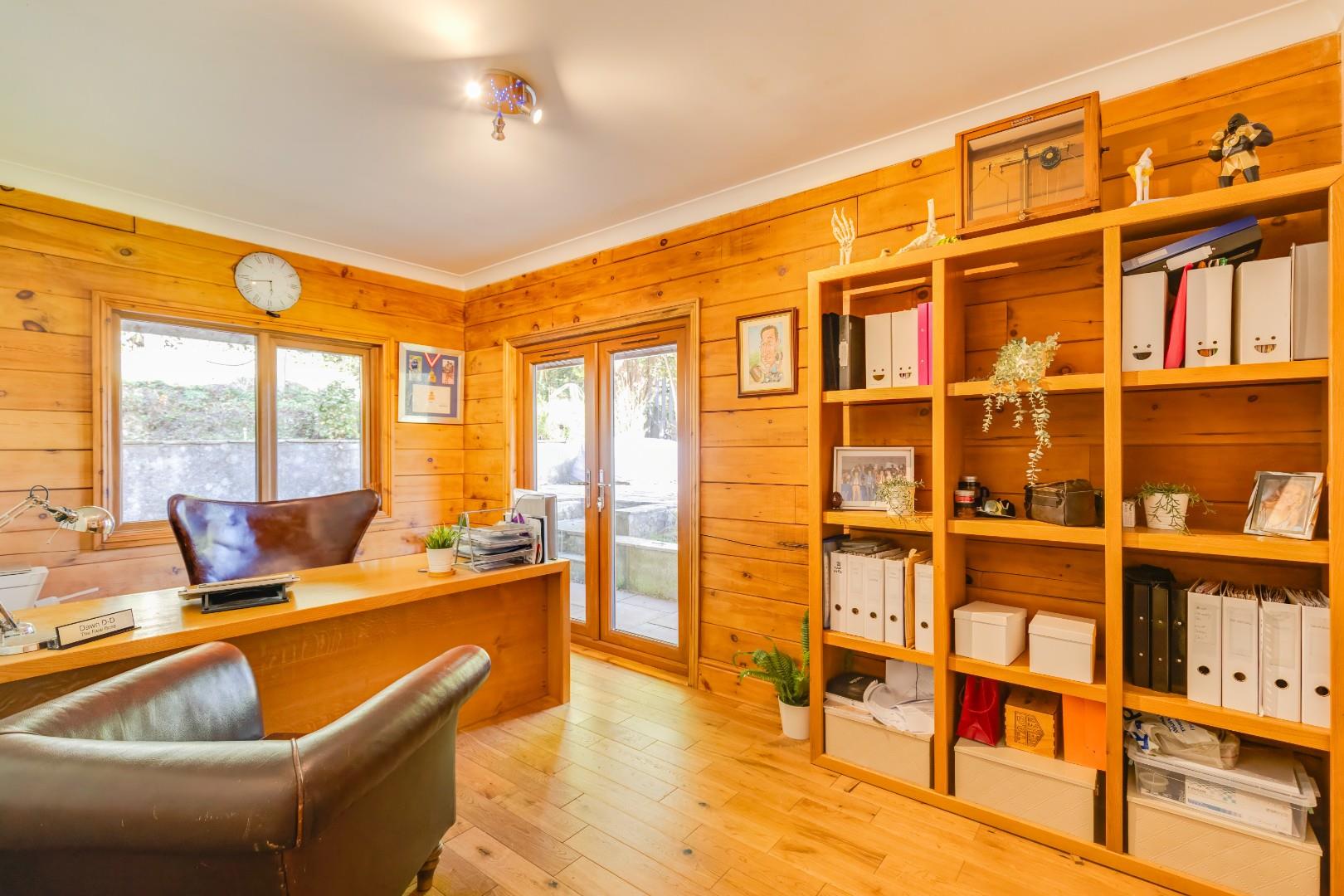11 Oakmead Road, Llanharan, Pontyclun, Rhondda Cynon Taff, CF72 9FB
